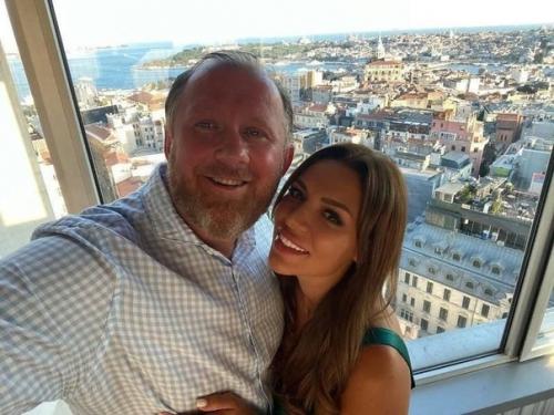 Константин Ивлев предложение руки и сердца своей новой возлюбленной сделал. 01