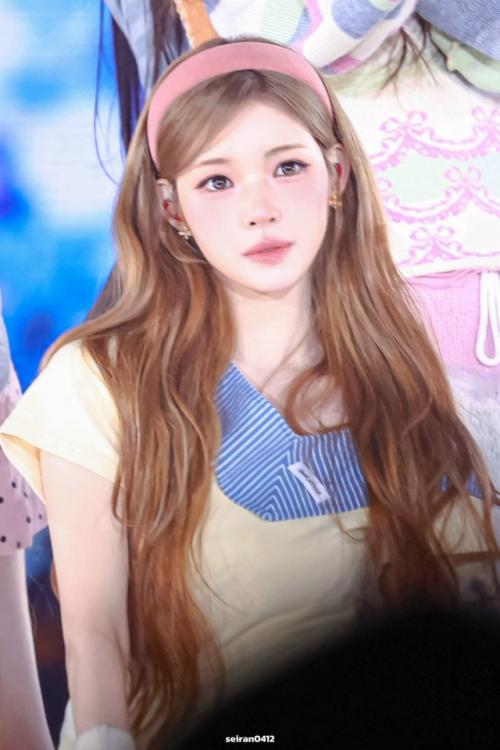 Юха из Hearts2hearts действительно легедарна, и я даже не преувеличиваю. 01