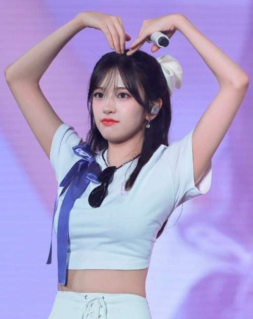 120224: ан Юджин в последнее время сводит с ума. 01