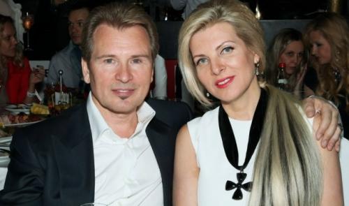 Жена малинина загадала на годовщину восемь внуков. 02