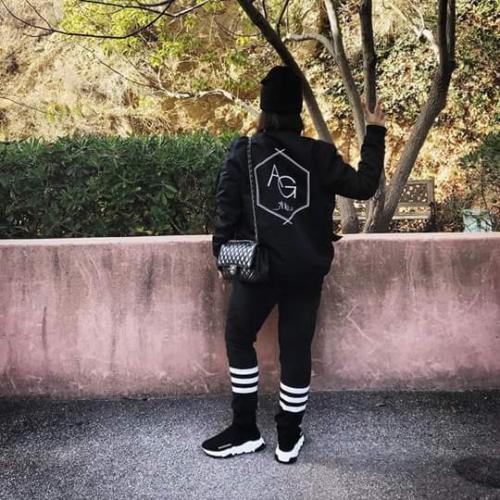 Alizeeonelove. Когда-то это было опубликовано несколько лет назад в другом из пабликов решил про дублировать. 06