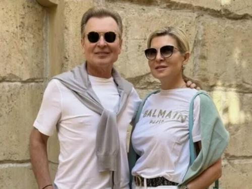 Жена малинина загадала на годовщину восемь внуков. 01