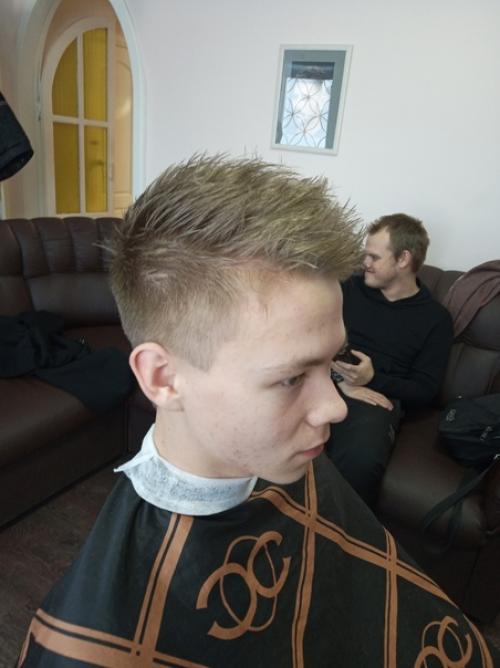 Тэйпер с зачесом вверх. 01