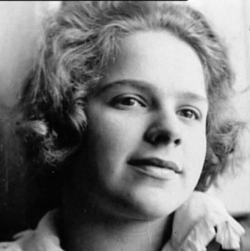 Почему невестке Максима горького не позволили выйти замуж после смерти мужа и свёкра. 04