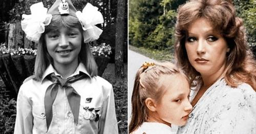 На первом фото Кристина Орбакайте в том же возрасте, что и её дочь Клавдия. 03