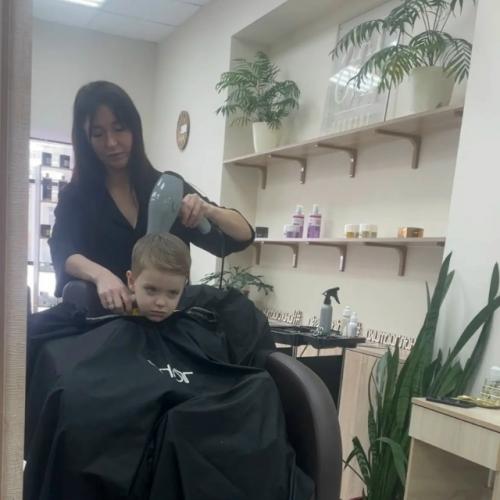Детская стрижка в ластерии: когда Боюсь Стричься превращается в мам, а когда мы ещё придём? 03
