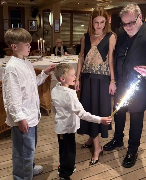 Вот это Поворот: лысый Владимир Пресняков поразил звезд шоу-бизнеса. 01