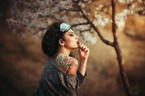 Добрый день!  Группа фотографов ищет девушку (девушек), для фотосессии в живописных уголках ЮБК! 04