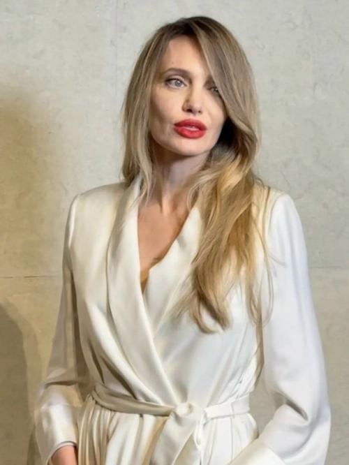 Анджелины Больше не Существует. 01 Анджелины Больше не Существует. 01