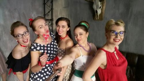 Девочки!  Вы просто умнички, так хорошо подготовились к Стилягам! 01