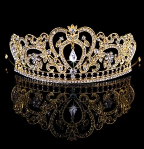 Милые девушки, совсем скоро теперь у меня вы сможете взять на прокат шикарные короны, диадемы разных видов? 05