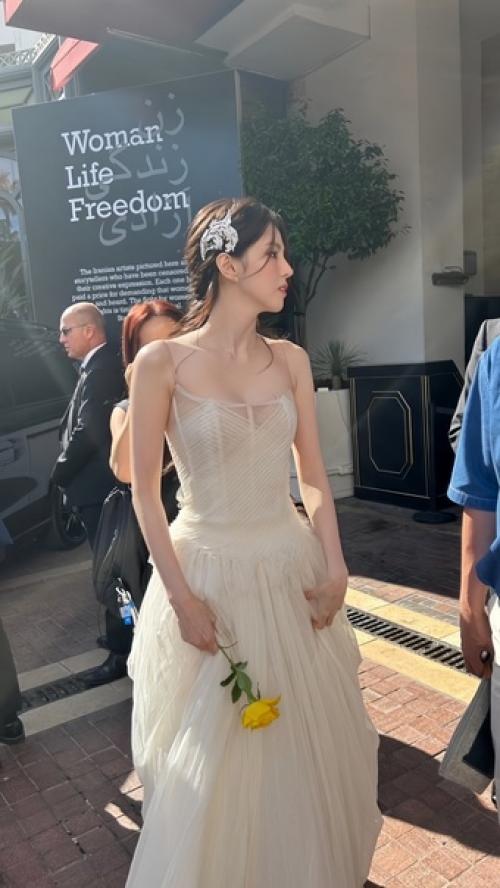 200524: хан сохи, посетившая каннский фестиваль, получает хорошие отзывы. 03 200524: хан сохи, посетившая каннский фестиваль, получает хорошие отзывы. 03