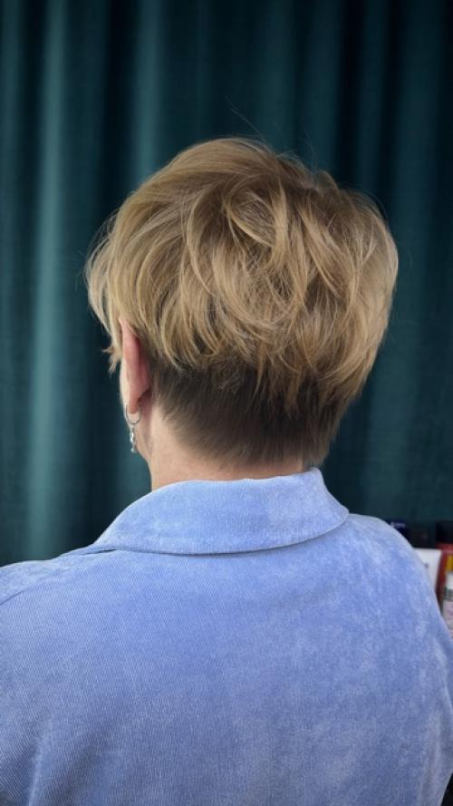 Пришло время познакомить вас с следующим видом стрижки - пикси! 01