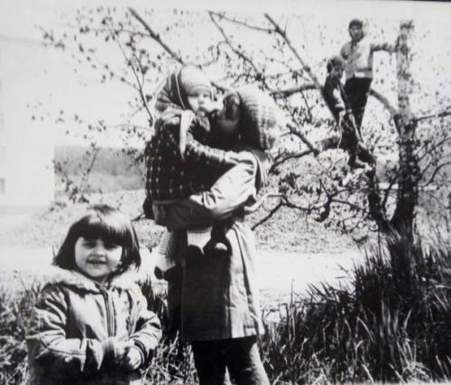 Как-то просили мои детские фото показать. 01