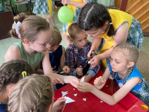 20 мая учащиеся 2 класса нашей детской школы искусств показали своим родителям настоящий концерт! 02