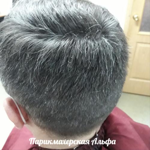 Выбор вечерней причёски не может быть случайным, так как она должна гармонировать с одеждой, соответствовать ей по стилю и определяться событием. 03