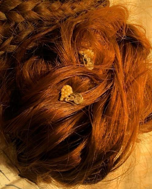 Прически бывают обычными и абсолютно невообразимыми, . 01