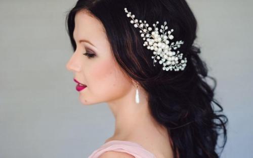 Жемчуг. В этом году будет особенно модным декором для волос - украшения с жемчугом. 04