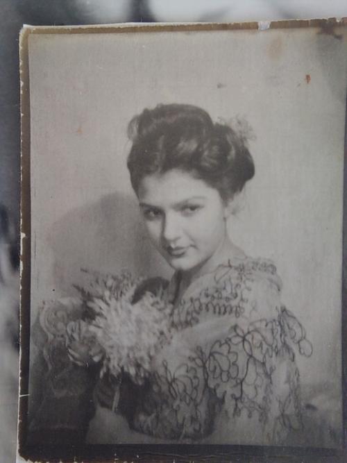 Моя бабушка Котова (в девичестве Иванова) Алла Петровна. 01