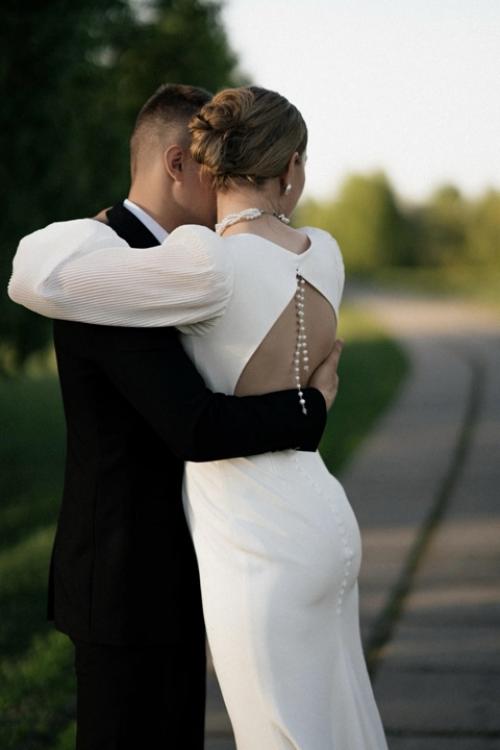 В продолжение к предыдущему посту, трансформация прически для Яны в основном образе. 01