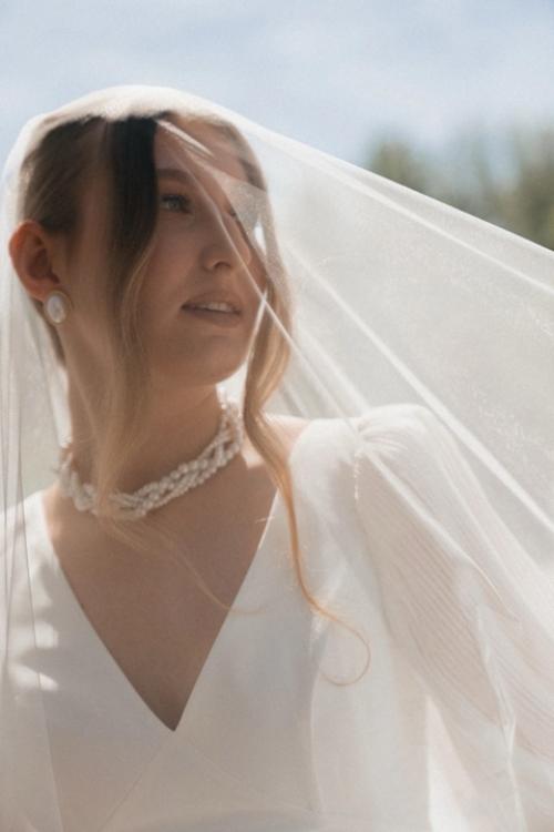 В продолжение к предыдущему посту, трансформация прически для Яны в основном образе. 06