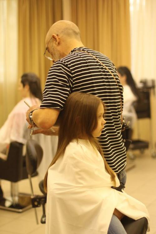 Главные клиенты нашей профи - студия Salerm Cosmetics это конечно дети. 07 Главные клиенты нашей профи - студия Salerm Cosmetics это конечно дети. 07