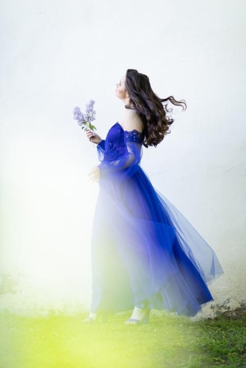 Вроде всё вокруг обычное, и обыденно привычное, только лучик детской радости заиграл в душе, звеня. 03