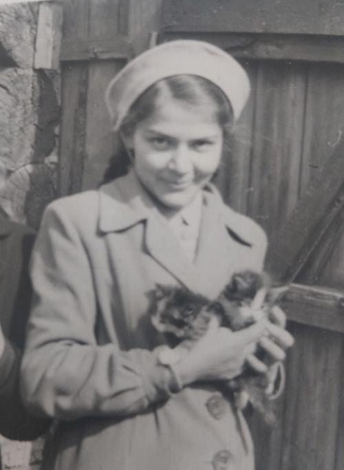 Моя бабушка Котова (в девичестве Иванова) Алла Петровна. 05