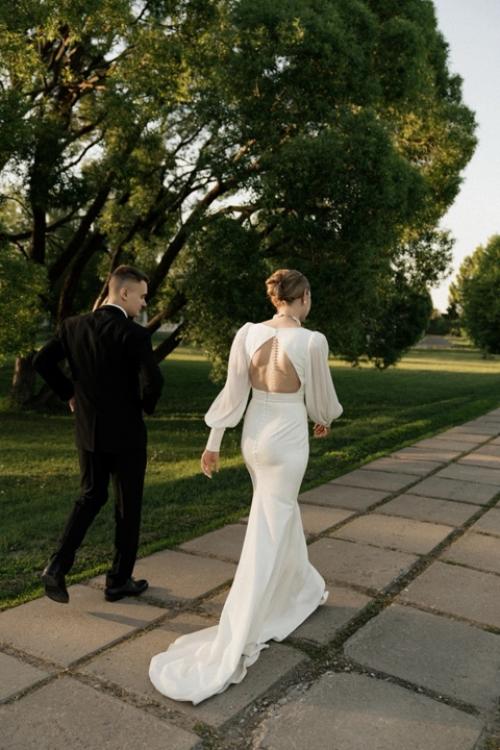 В продолжение к предыдущему посту, трансформация прически для Яны в основном образе. 03