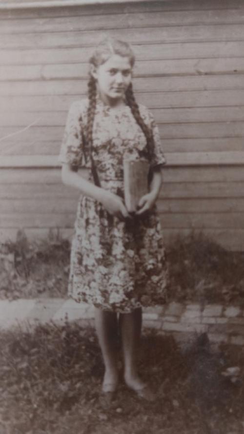 Моя бабушка Котова (в девичестве Иванова) Алла Петровна. 03