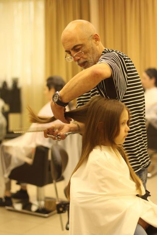 Главные клиенты нашей профи - студия Salerm Cosmetics это конечно дети. 03 Главные клиенты нашей профи - студия Salerm Cosmetics это конечно дети. 03