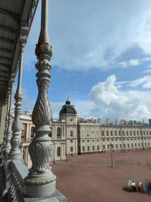 Это Гатчина, самая отдалённая резиденция русских императоров. 01