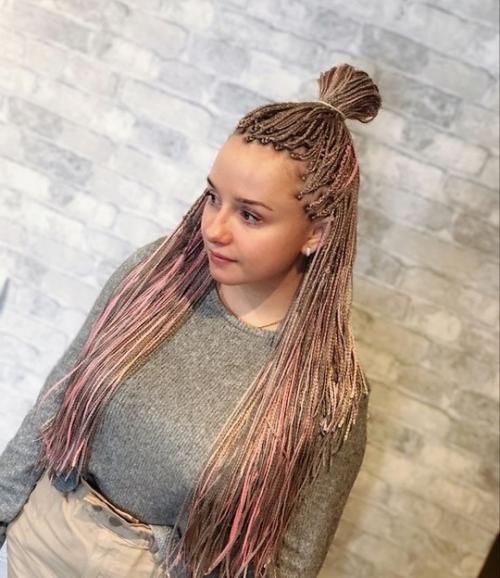 Зизи.  Зизи - это тоненькие африканские косички, которые крепятся к натуральным волосам по технологии быстрого плетения. 01 Зизи.  Зизи - это тоненькие африканские косички, которые крепятся к натуральным волосам по технологии быстрого плетения. 01