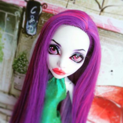 Продажа. Ещё пара девочек в продажу: 01