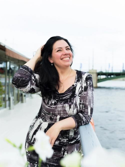 В последнее время много комплиментов про седину словила. 01 В последнее время много комплиментов про седину словила. 01