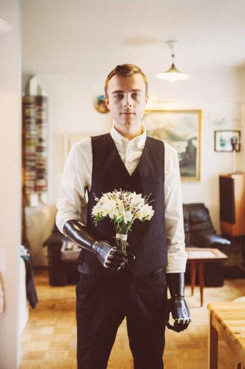 Эта пара не из обычных людей. 03