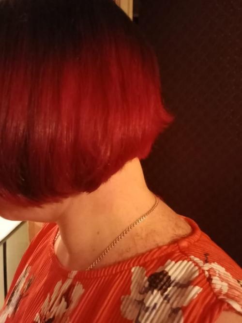 Хочу сообщить.  Я решила сходить подстричься и покрасить волосы, креативную причёску сделать. 03