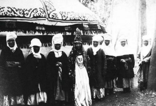 Традиция ранних браков у казахов. 02 Традиция ранних браков у казахов. 02