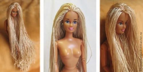 Мы меняем кукле Барби волосы. 06