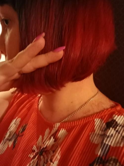 Хочу сообщить.  Я решила сходить подстричься и покрасить волосы, креативную причёску сделать. 01