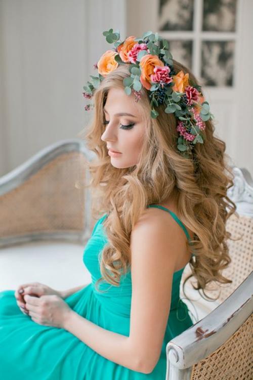 Визажист, мастер по причёскам. 02 Визажист, мастер по причёскам. 02