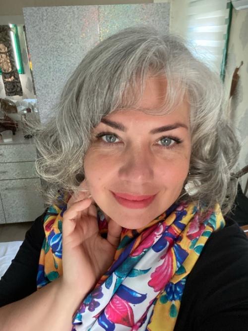 В последнее время много комплиментов про седину словила. 08 В последнее время много комплиментов про седину словила. 08