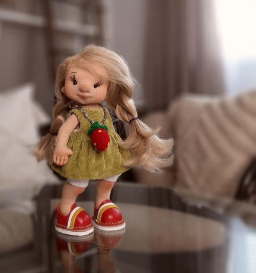 Про волосы.  Я всегда натуральные фабричные трессы использовала. 02