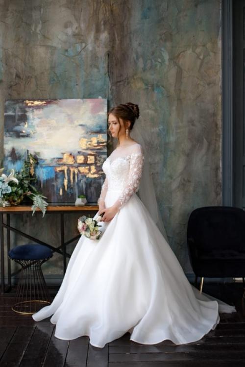 Красотка невеста с прической и макияжем от меня. 02