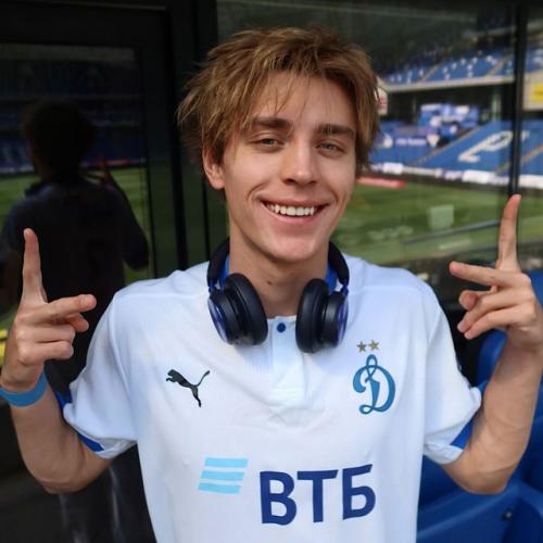 Знаменитости, которые в последнее время много экспериментировали с имиджем. 05 Знаменитости, которые в последнее время много экспериментировали с имиджем. 05