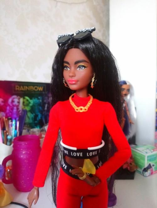 Фото на память.  Разнообразие причесок хорошо, но мне эта мочалка критически не понравилась с самого начала. 02