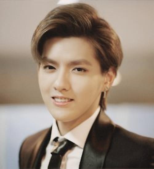 Wuyifan.  Грандиозный проект Эволюция Волос Криса. 06