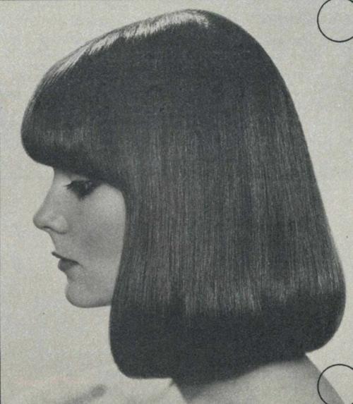 История причесок. Видал сассун совершил революцию в парикмахерском искусстве в 1960-х годах, предложив новый подход к женским стрижкам. 09