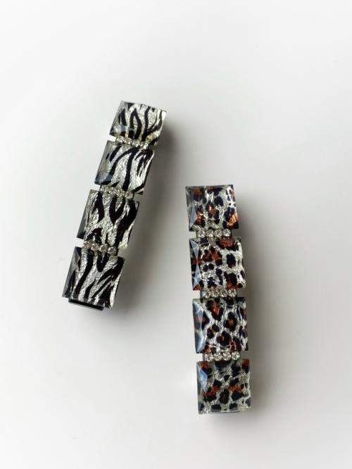 Дождь и ветер могут испортить не только настроение, но и волосы. 03