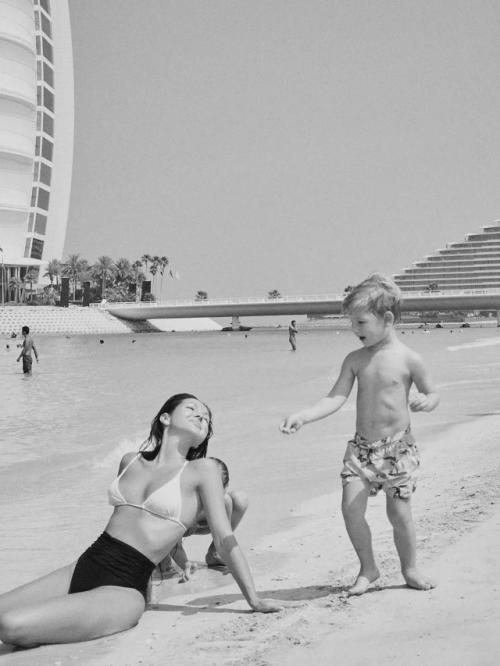 Мать Года Нюша наконец - то приехала к своим детям в Дубай! 01